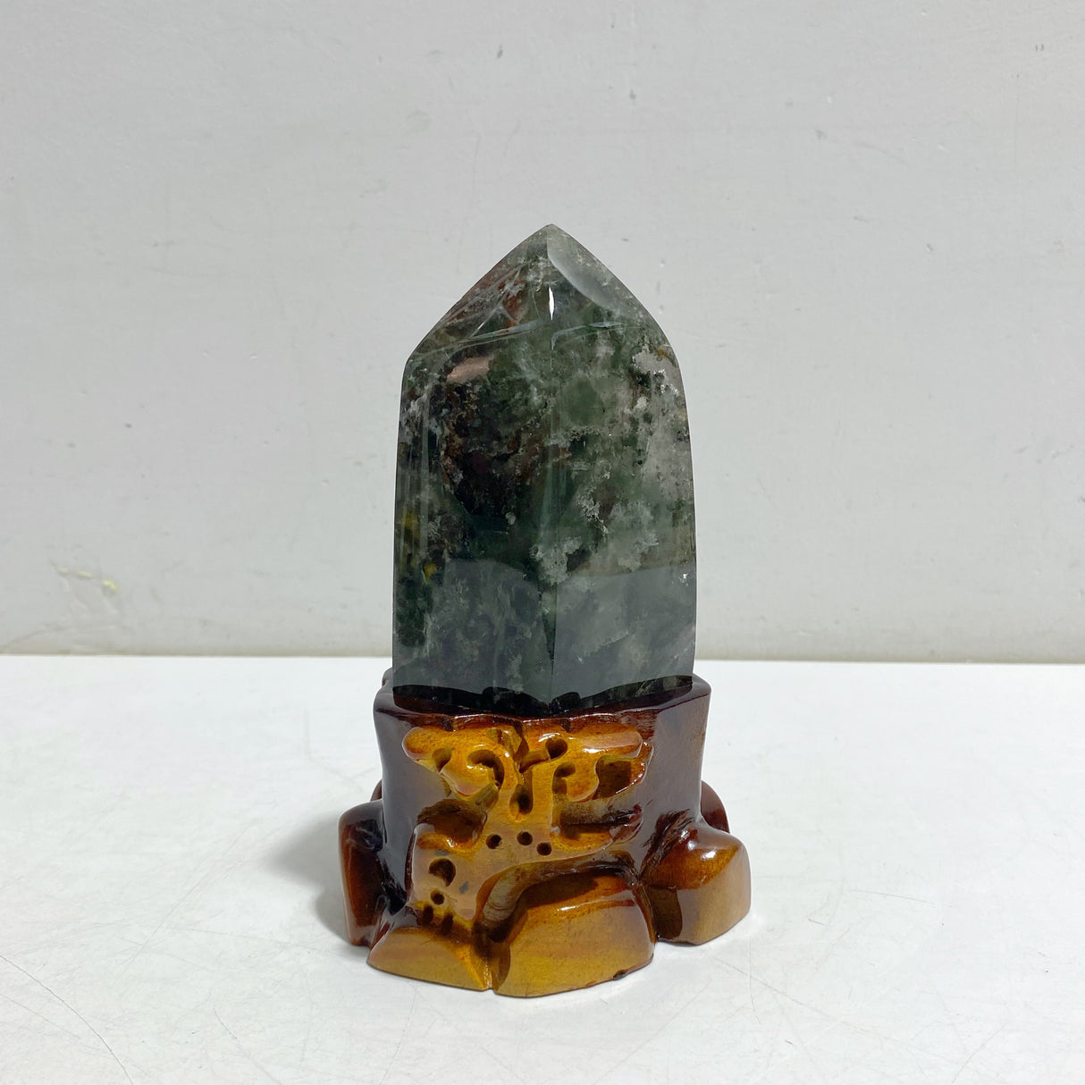 Unique Garden Quartz With Stand