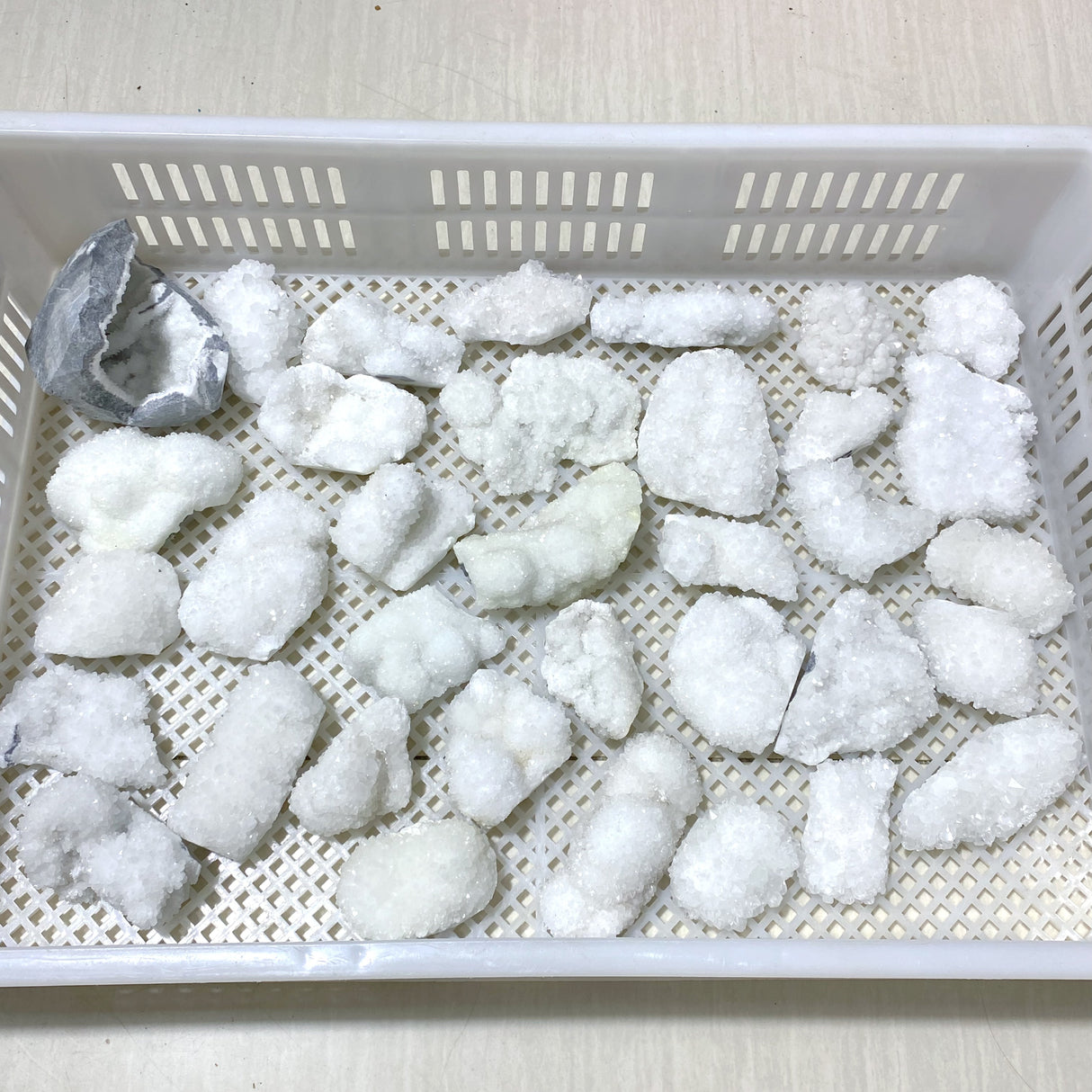 35 Pieces Raw Clear Quartz Cluster Specimen For Collection