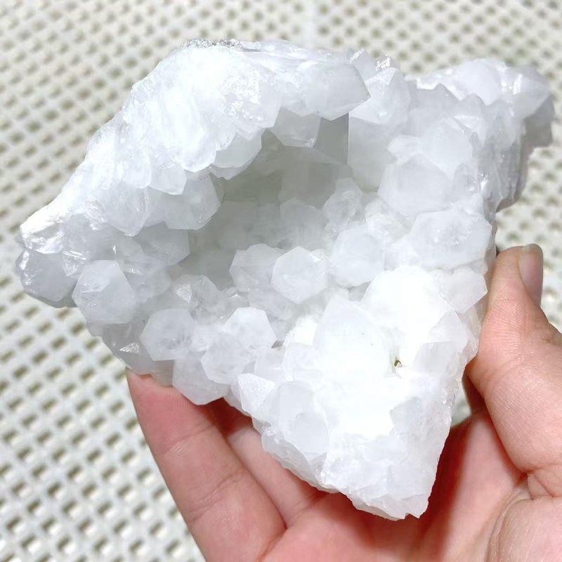 17 Pieces Raw Clear Quartz Cluster Specimen - Wholesale Crystals