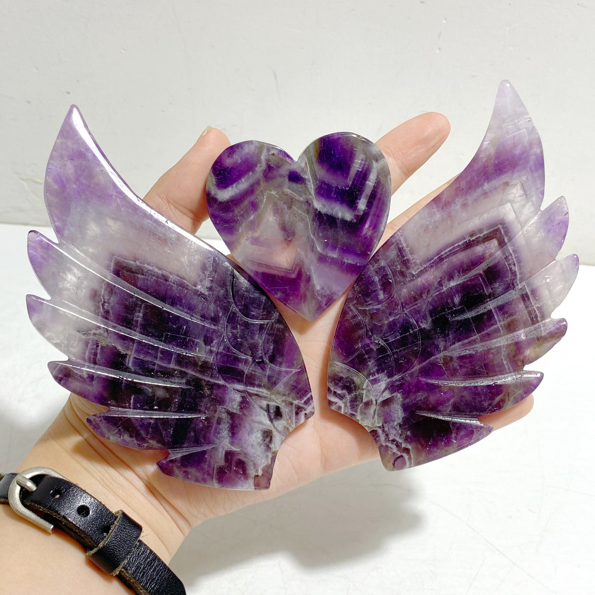 Chevron Amethyst Heart Wing Carving With Stand