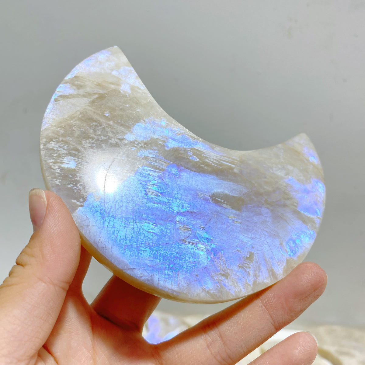 26 Pieces Moonstone Moon Carving