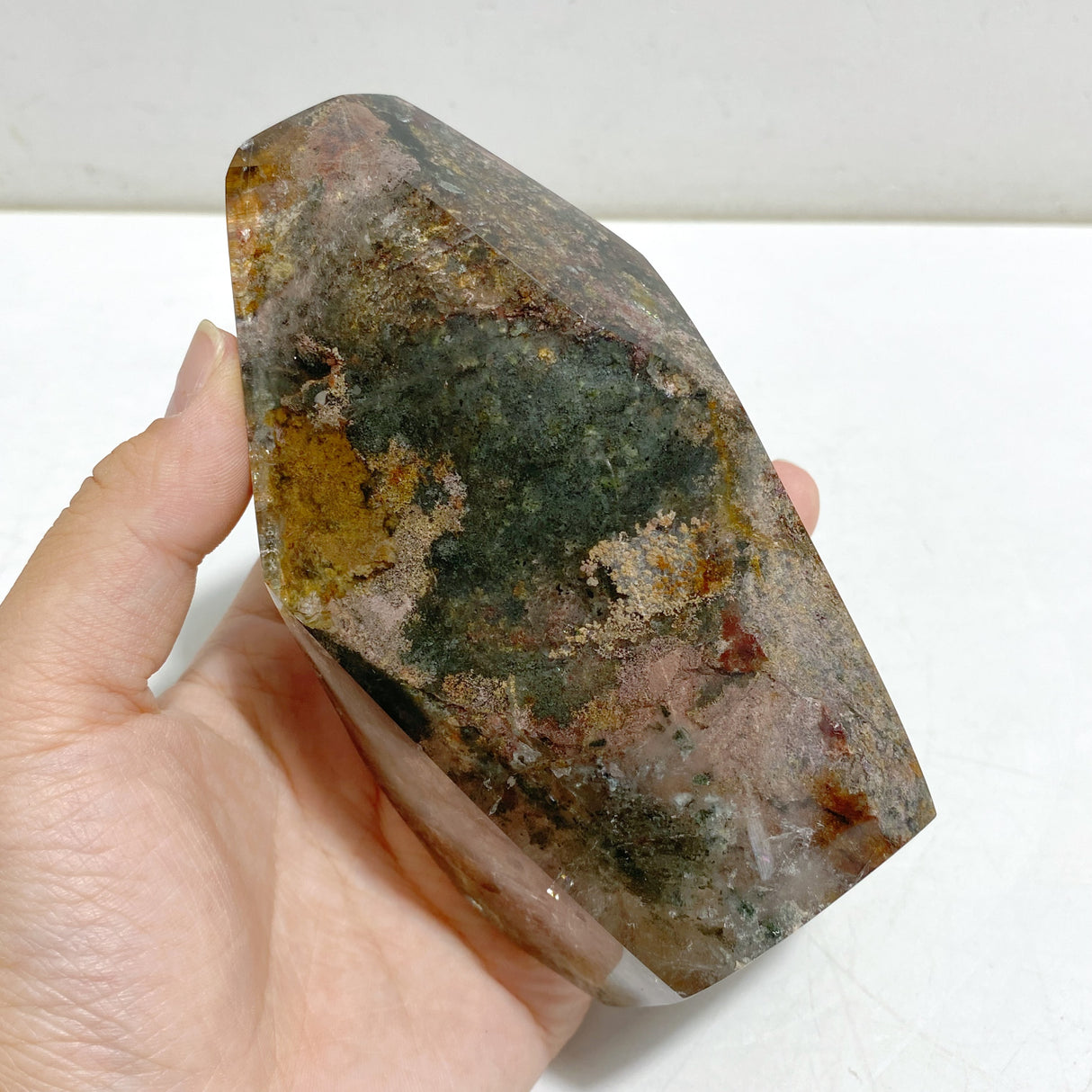 Beautiful Garden Quartz With Stand
