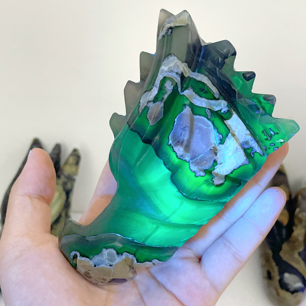 10 Pieces Volcanic Agate Dragon Head Carving Closeout(UV-Reactive)