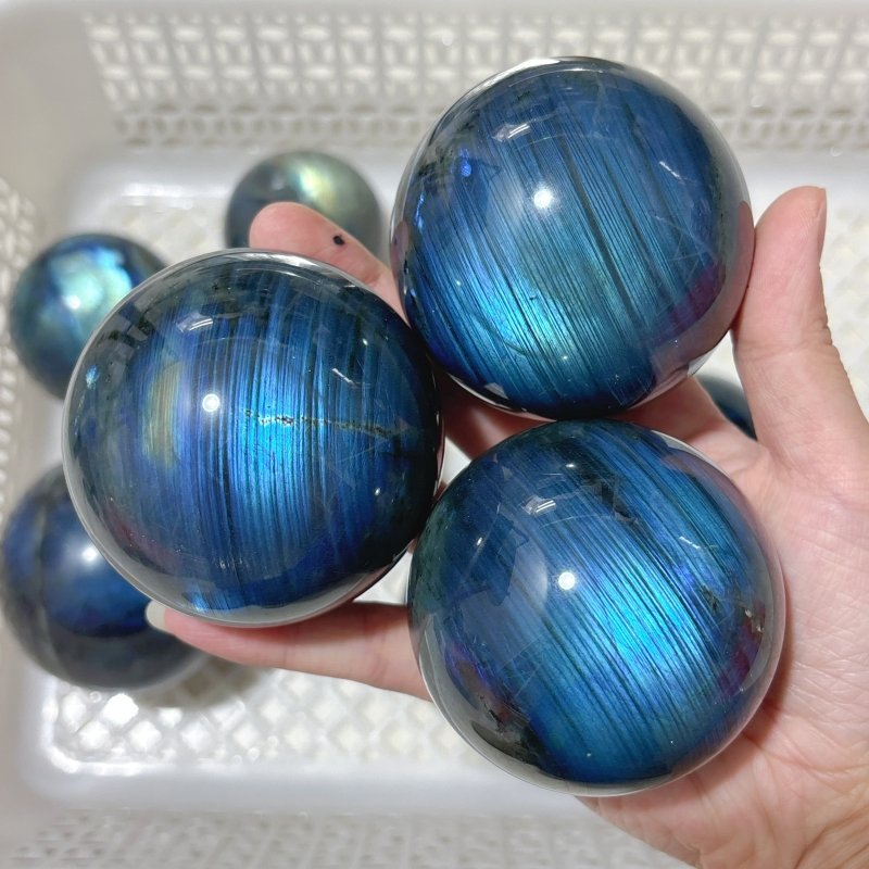 10 Pieces High Quality Strong Light Labradorite Spheres - Wholesale Crystals