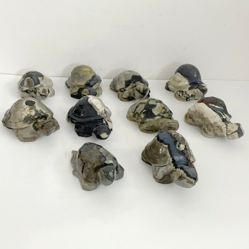 Wholesale Fluorescent Volcanic Agate | UV-Reactive Towers &amp