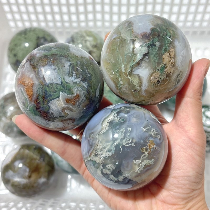 14 Pieces Beautiful Moss Agate Spheres - Wholesale Crystals