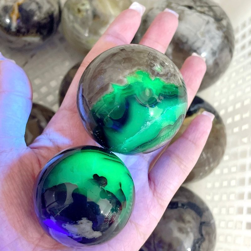 15 Pieces Volcano Agate Sphere(UV - Reactive) - Wholesale Crystals