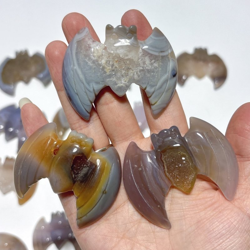 17 Pieces Beautiful Geode Druzy Agate Bat Carving - Wholesale Crystals