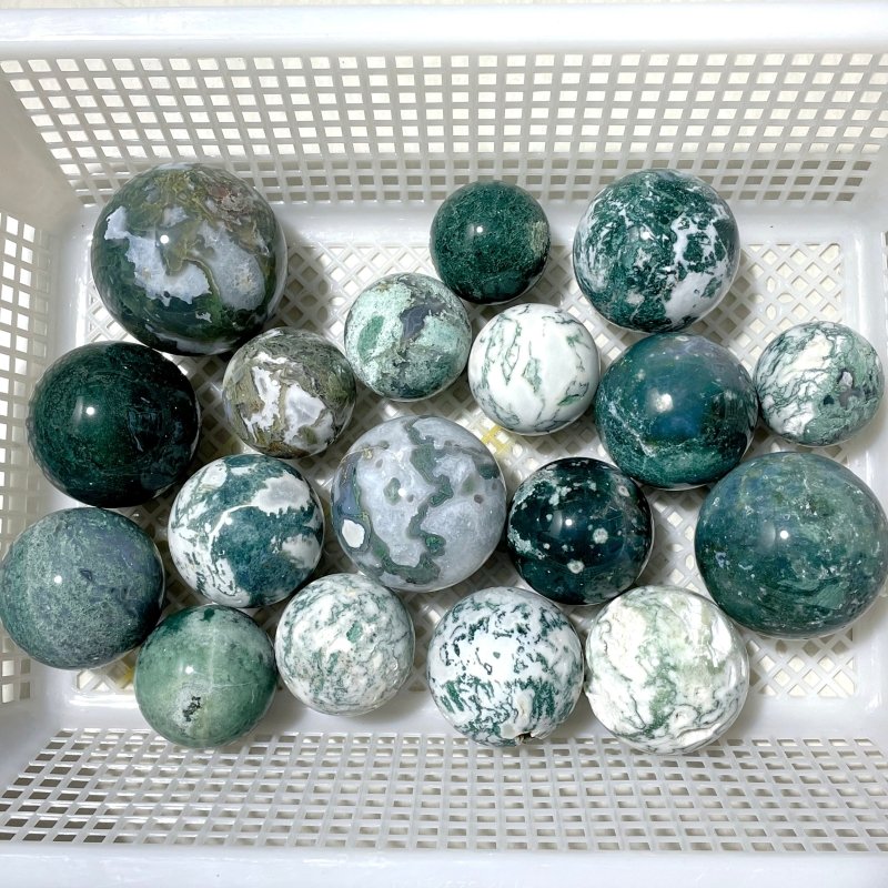 18 Pieces Moss Agate Spheres Clearance - Wholesale Crystals