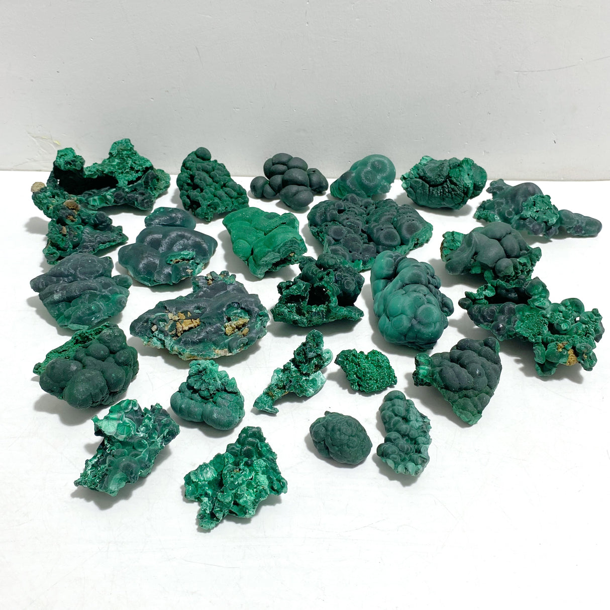 25 Pieces Beautiful High Quality Raw Malachite Specimen