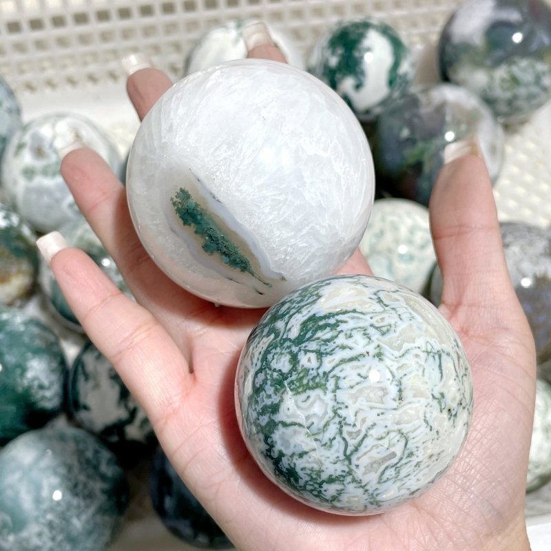 27 Pieces Moss Agate Spheres Ball Closeout - Wholesale Crystals