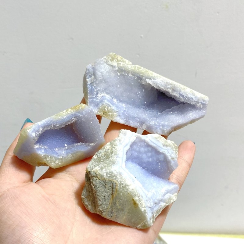 29 Pieces Geode Blue Chalcedony Druzy - Wholesale Crystals