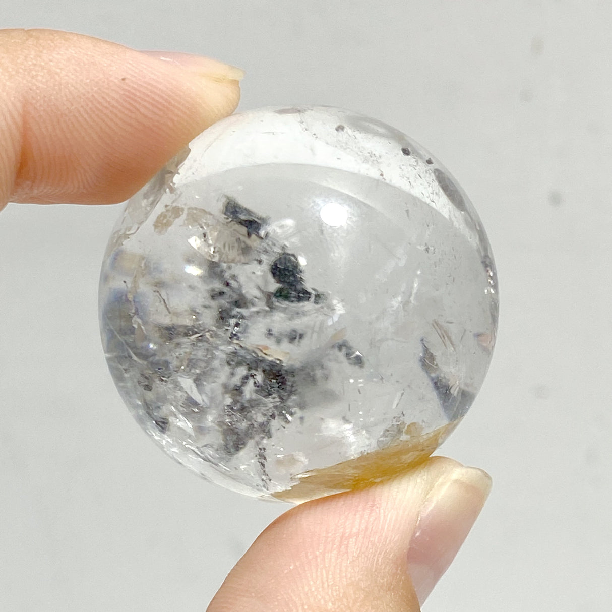 Enhydro Quartz Sphere Moving Bubble Black Quicksand