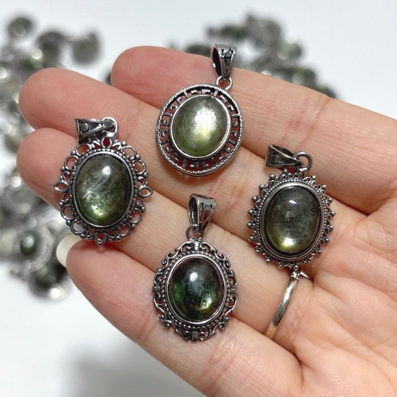 4 Types Green Mica Crystal Pendant Wholesale - Wholesale Crystals