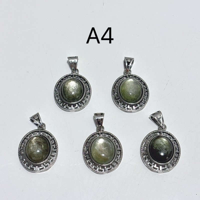 4 Types Green Mica Crystal Pendant Wholesale - Wholesale Crystals