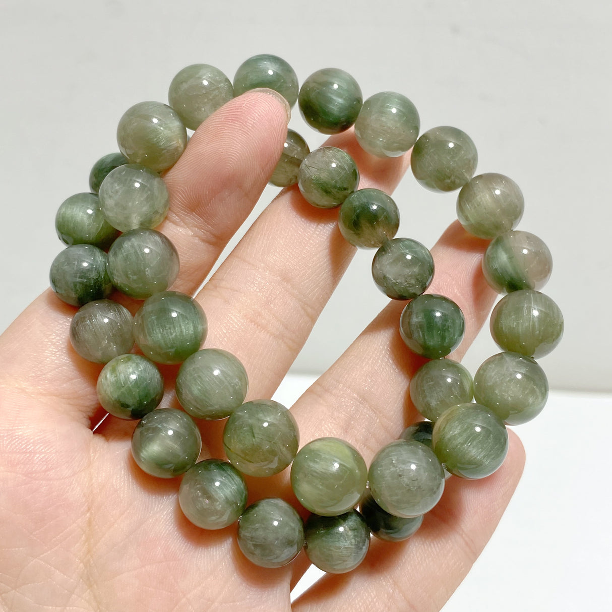 2 Pieces Green Rutile Quartz Cat Eye Flash Bracelets