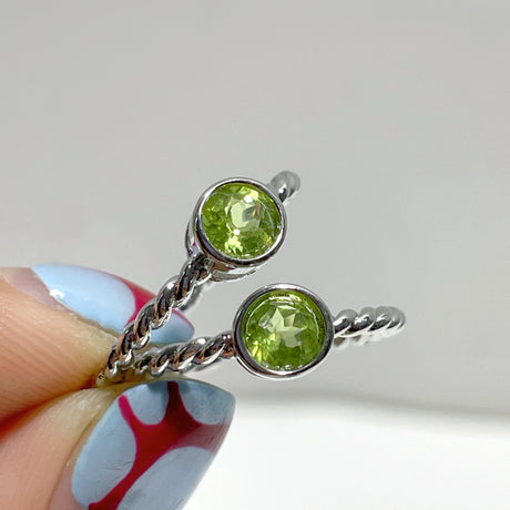 Cut Faceted Peridot Rings Wholesale