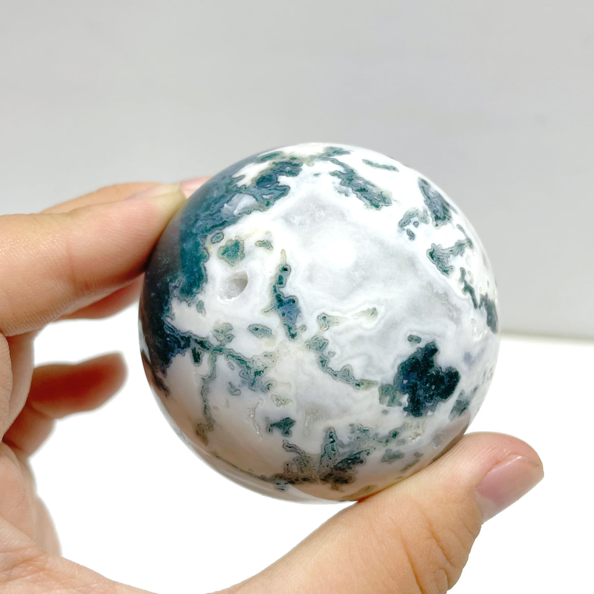 17 Pieces Beautiful Moss Agate Spheres