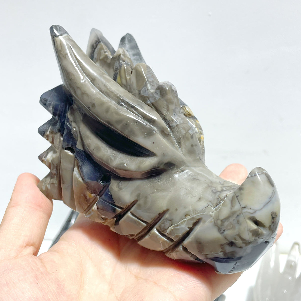 10 Pieces Volcanic Agate Dragon Head Carving Closeout(UV-Reactive)