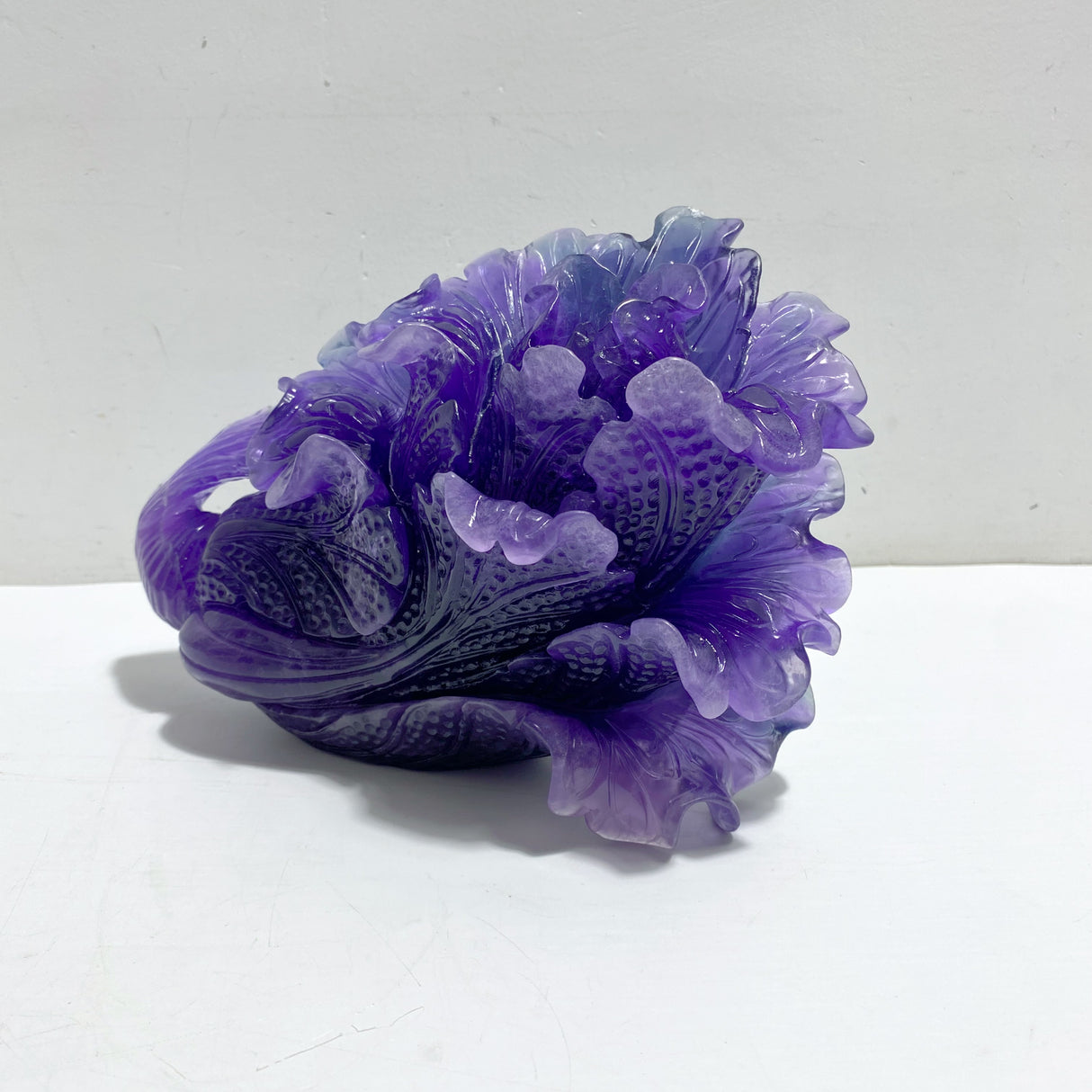 Beautiful Purple Fluorite Chinese Cabbage Carving