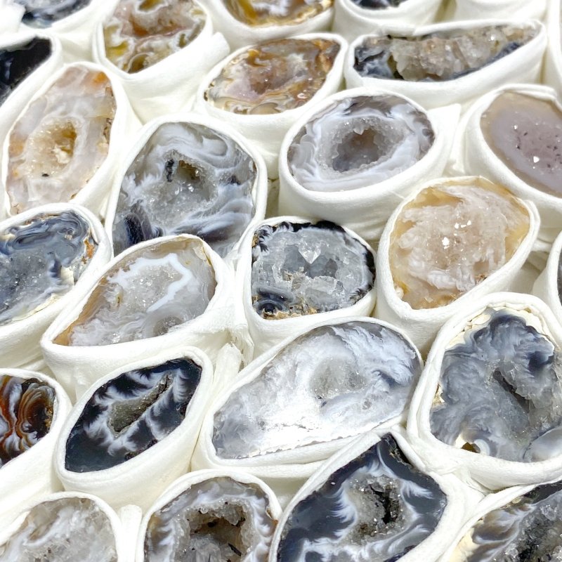 Agate Geode Mini Crystal 50-70pcs A Set Box Wholesale -Wholesale Crystals
