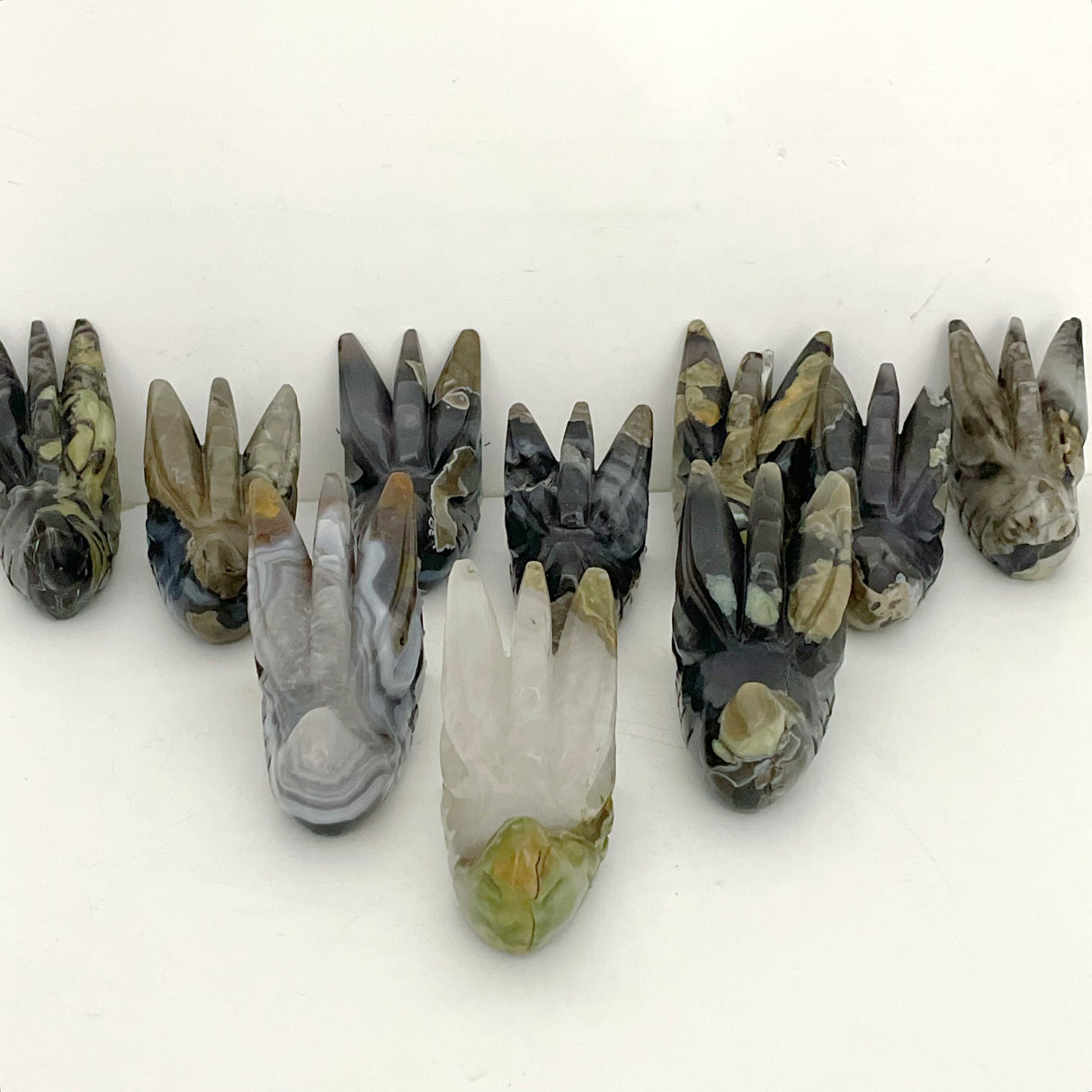 10 Pieces Volcanic Agate Dragon Head Carving Closeout(UV-Reactive)