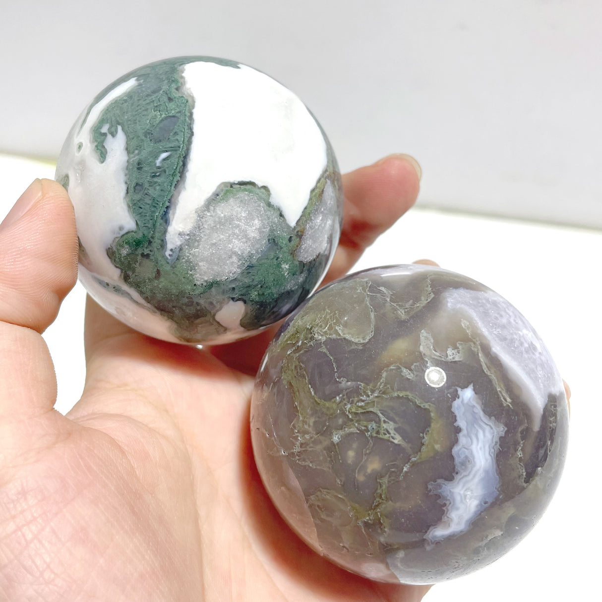 17 Pieces Beautiful Moss Agate Spheres
