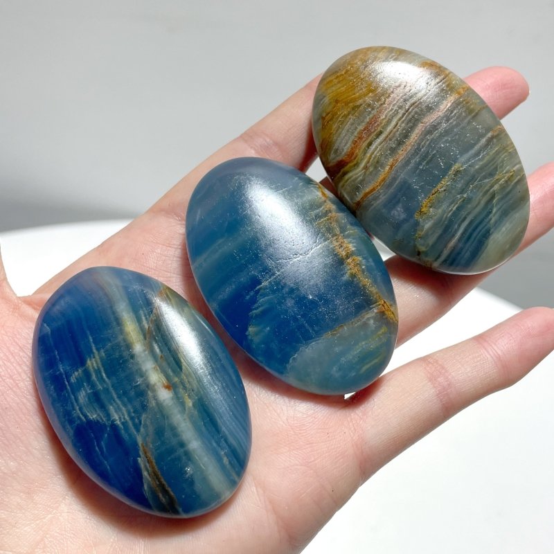 Beautiful Blue Onyx Palm Wholesale - Wholesale Crystals