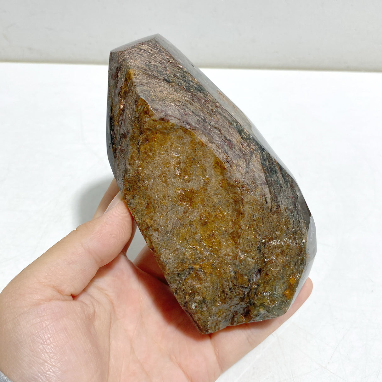 Beautiful Garden Quartz With Stand