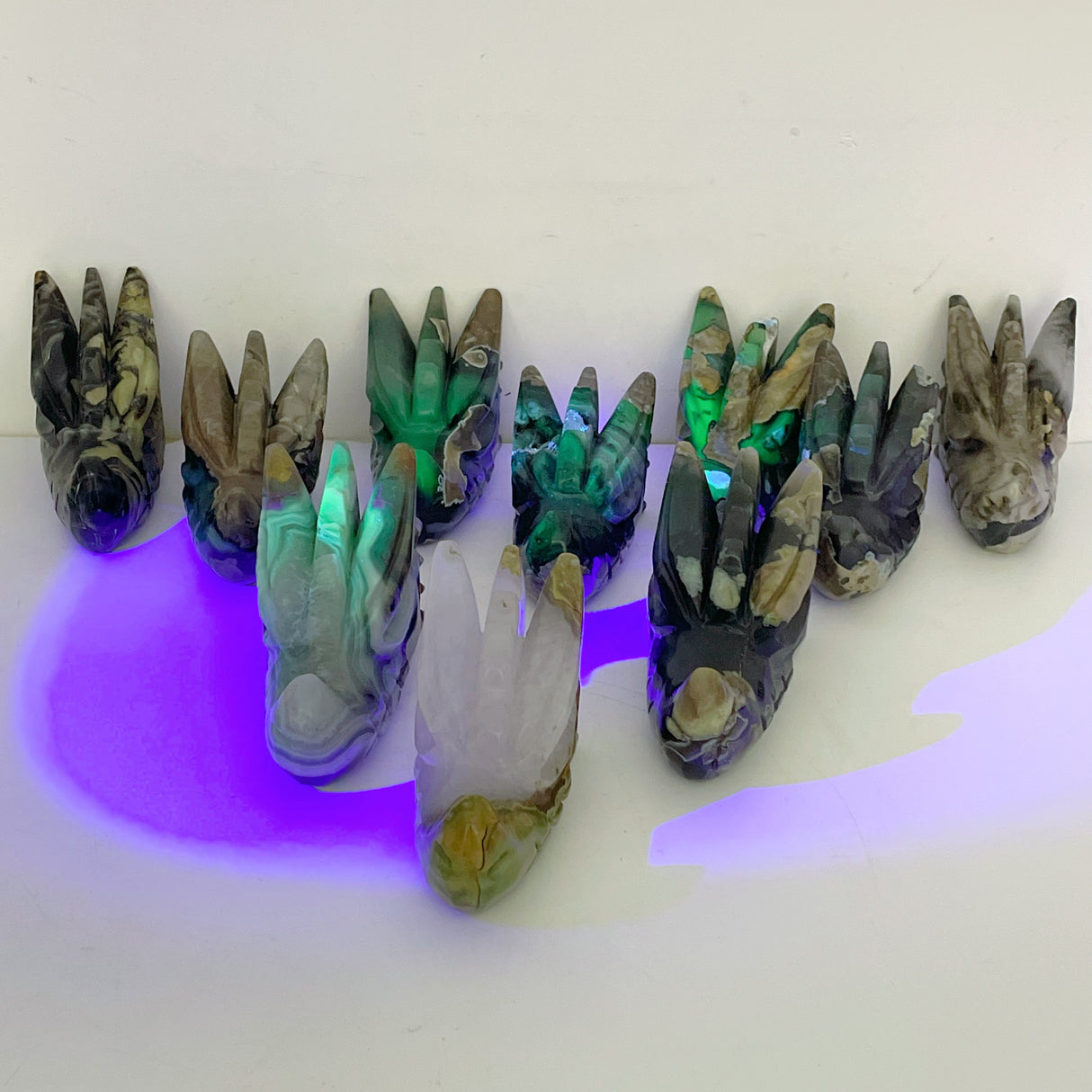 10 Pieces Volcanic Agate Dragon Head Carving Closeout(UV-Reactive)