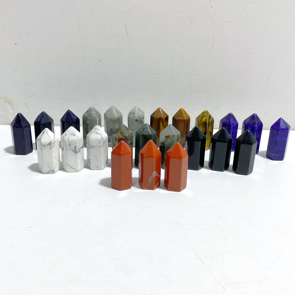 8 Types Mini Crystal Tower Wholesale Howlite Red Jasper Labradorite