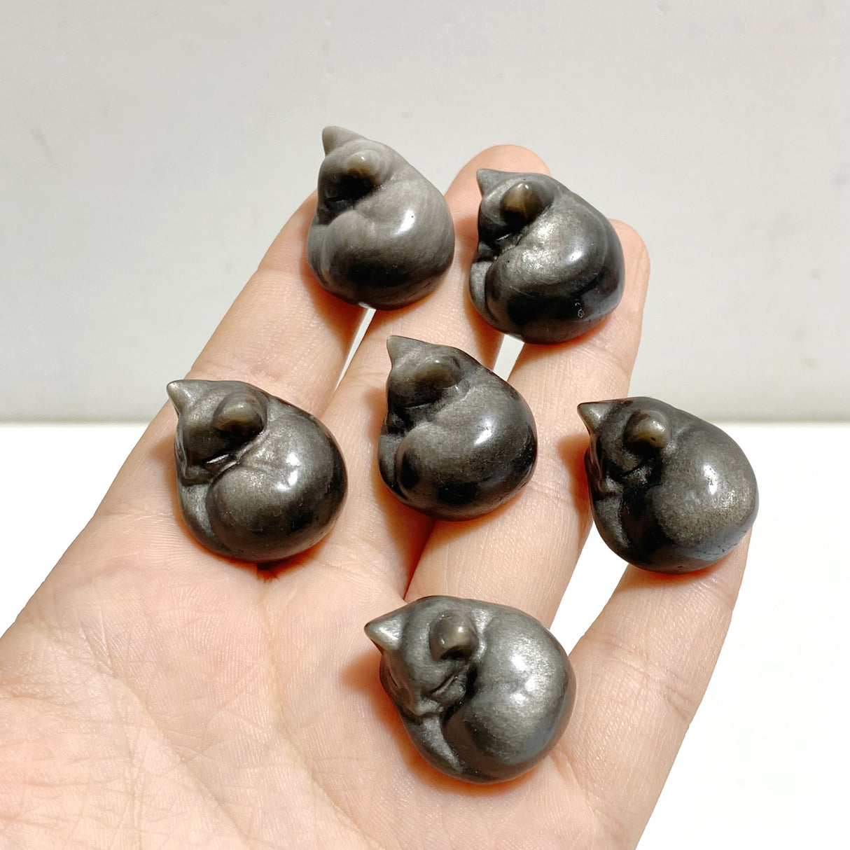 2.4cm Small Silver Sheen Obsidian Sleeping Cat Carving Wholesale