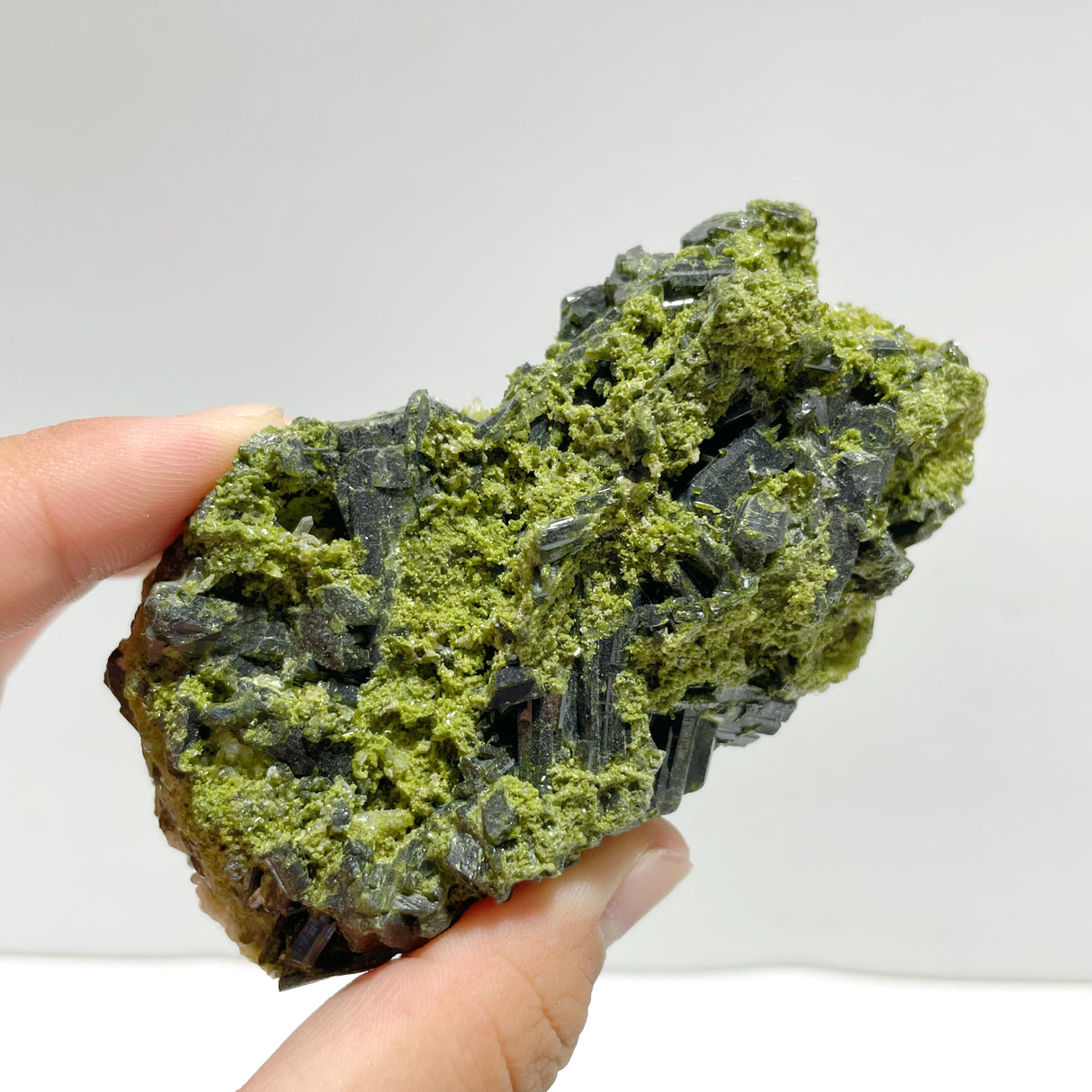 7 Pieces 2.13kg Beautiful Green Tourmaline Specimen For Collection