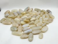 67 Pieces High Quality Small Blue Moonstone Palm