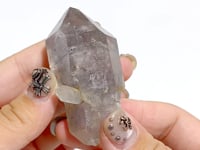 A99 Enhydro Quartz With Black Moving Bubble