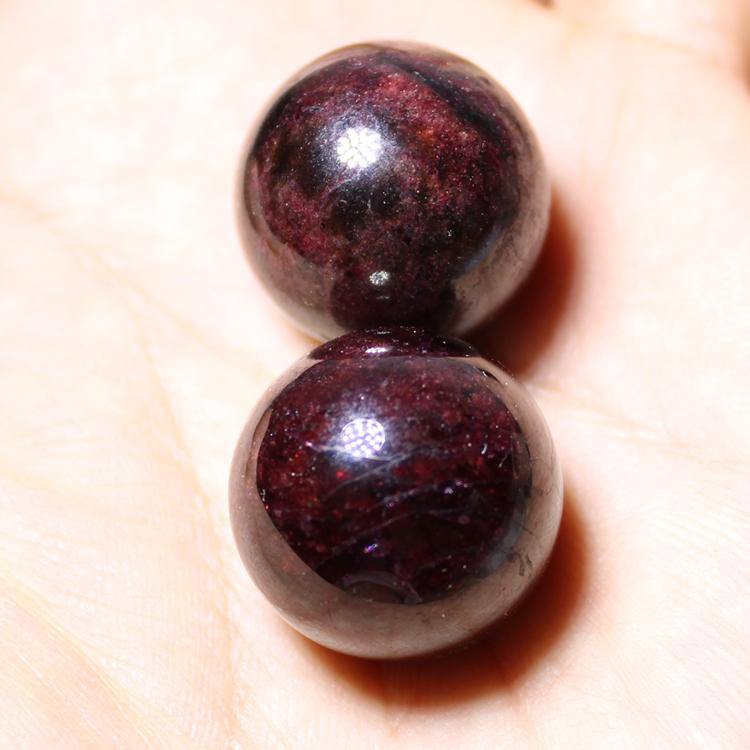 Garnet Ball 2cm With Star Light -Wholesale Crystals