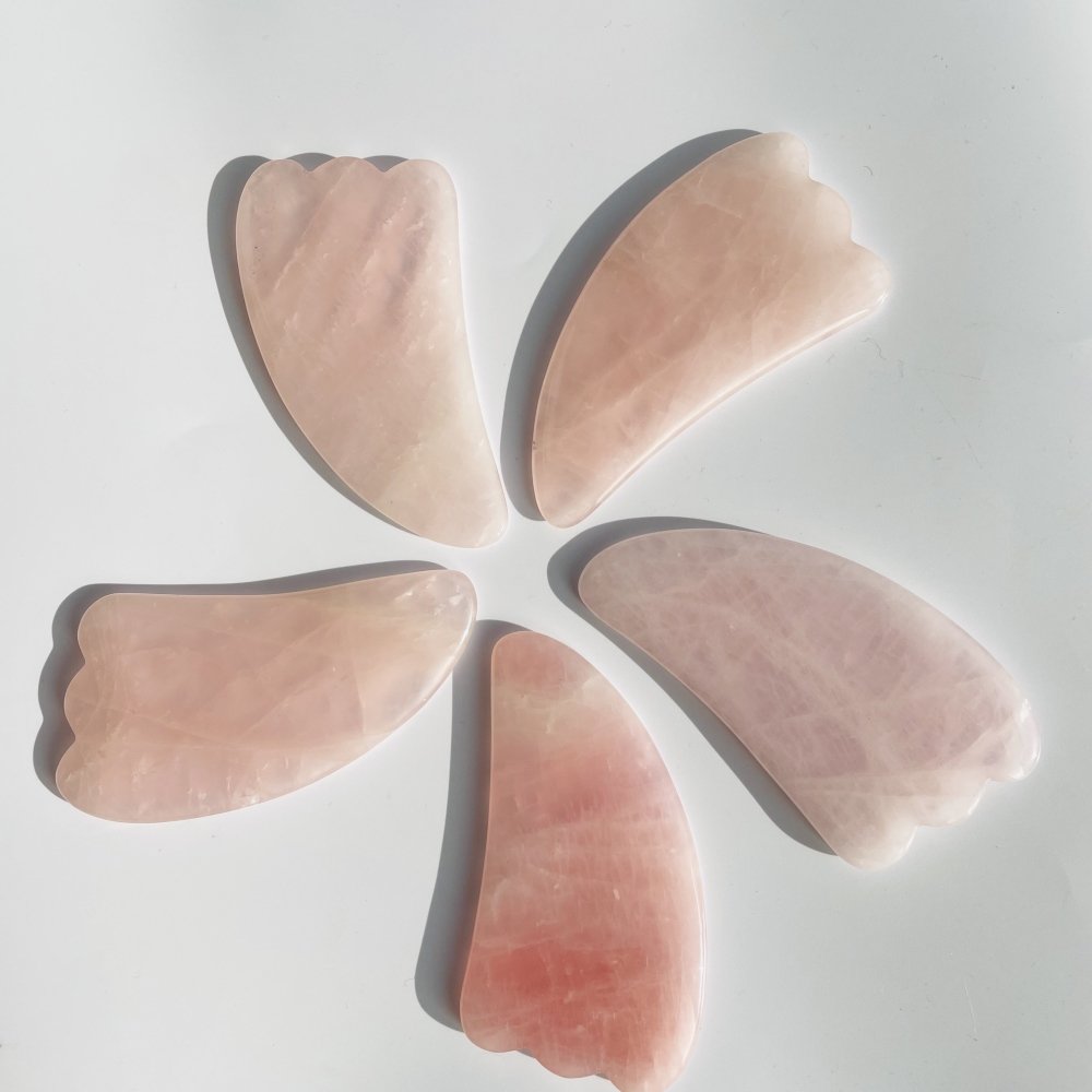 Rose Quartz Roller and Shofar Shape Gua Sha A Set Wholesale -Wholesale Crystals
